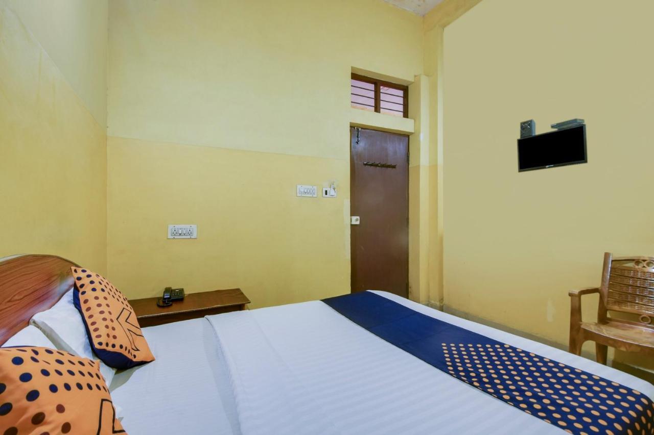 Spot On 74228 Galaxy Comforts Hotel Narasimharaja Puram Exterior foto