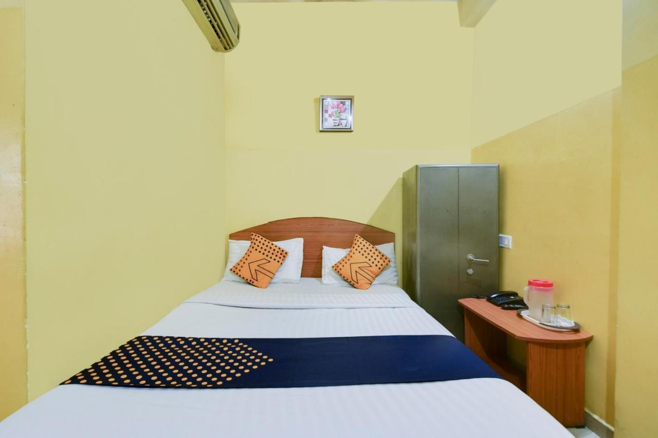 Spot On 74228 Galaxy Comforts Hotel Narasimharaja Puram Exterior foto