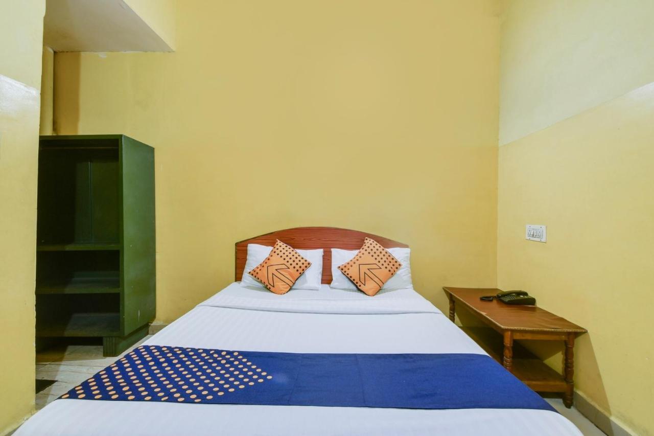 Spot On 74228 Galaxy Comforts Hotel Narasimharaja Puram Exterior foto